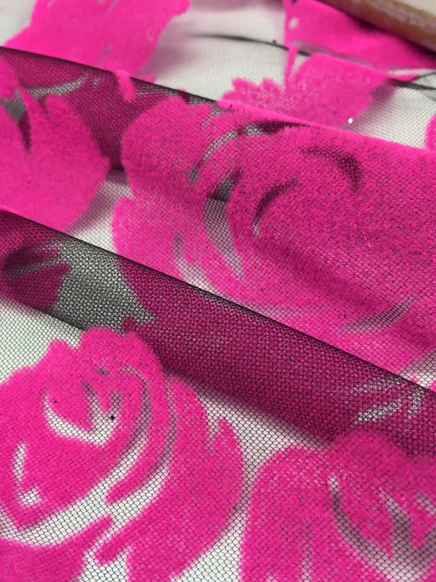 flok-baski-gul-desen-neonfusya-02.jpg flok baskı gül desen neon fuşya