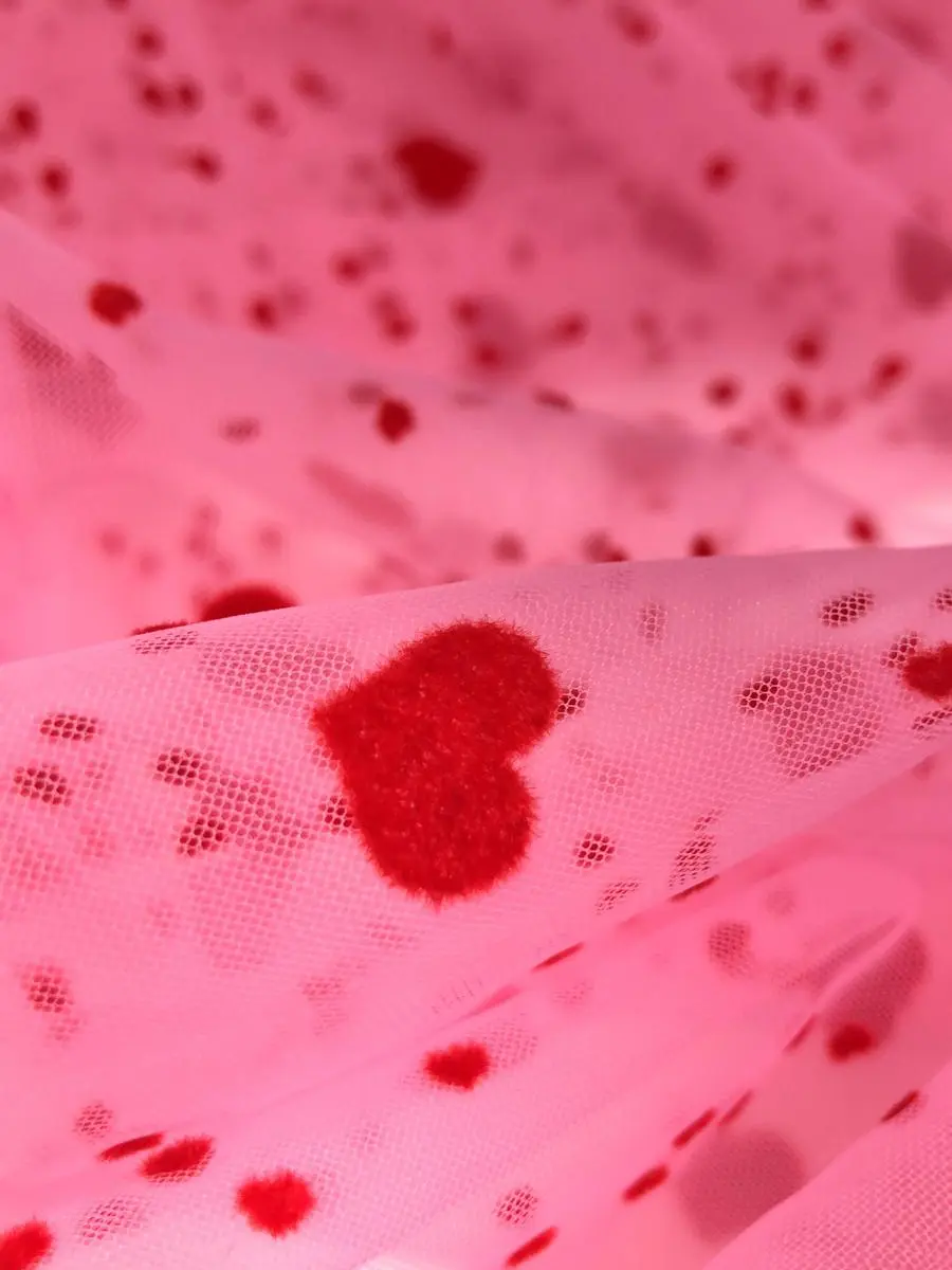 şeker pembe hayal tüle kırmızı flok kalp