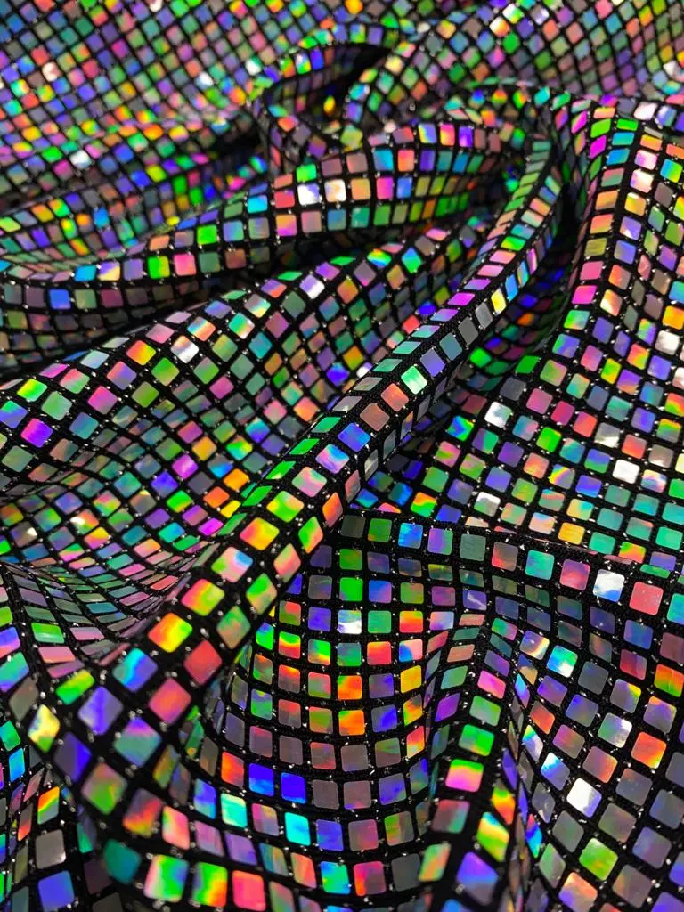 hologram-buzy-gri-01-1.jpg Hologram Buzy Siyah Zemin Gri