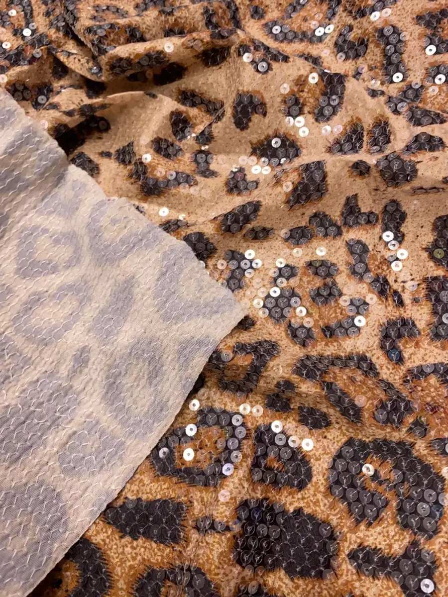 seffaf-payetli-leopar-jarse-gold-02.jpeg Şeffaf Payetli Leopar Desen Jarse