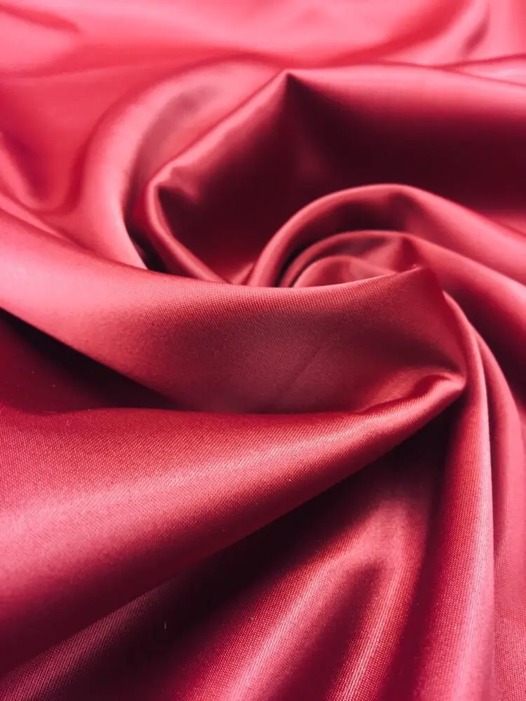 show-saten-bordo.jpg show saten bordo